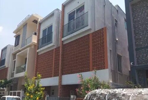 3 BHK Villa with 3 Bathrooms and 1400 Sq. Ft. Area (V088) is Available for Sale in Maniakarampalayam.